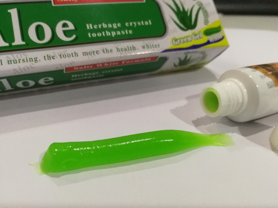 L'usine naturelle de Vera Teeth Whitening Baking Soda de soin d'aloès oral organique de pâte dentifrice extrait Sls libre