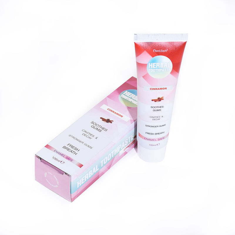 Découvrez les bienfaits du brossage des dents deux fois par jour avec les ingrédients Aqua pour les soins bucco-dentaires